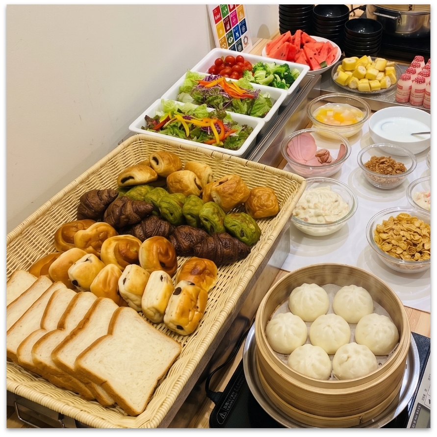 本場台湾パン専門店のパン＆サラダ食べ放題
